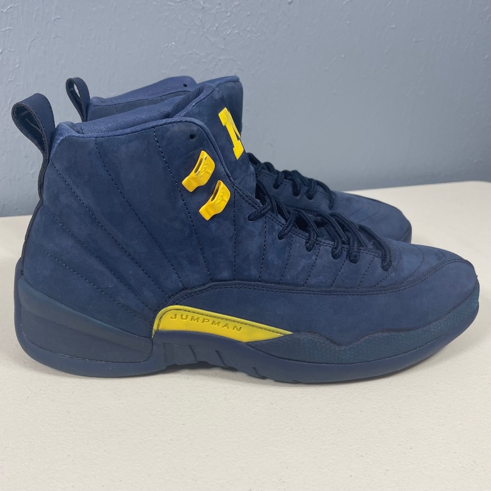 Nike Air Jordan 12 Retro Michigan Wolverines Mens 13 BQ3180-407 Shoes